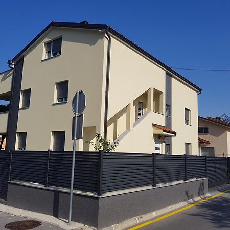 Apartizola Exterior photo
